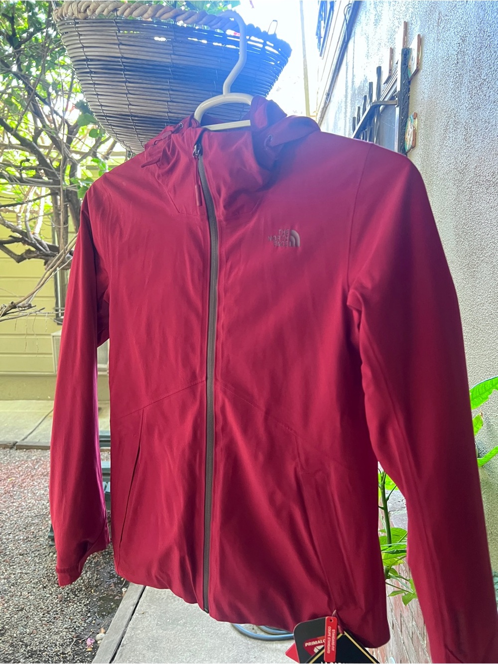 *New* The North Face Women's Hooded Goretex Jacket